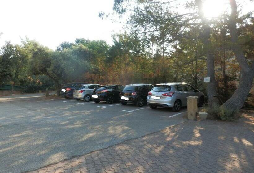 اتاق استاندارد با چشمانداز باغ, Mas Les Vieux Chenes