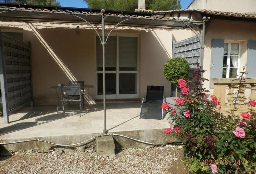 اتاق استاندارد با چشمانداز باغ, Mas Les Vieux Chenes