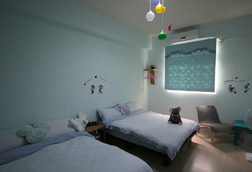 اتاق استاندارد چهار تخته, 萩閣民宿sara S House走路可到夜市近市區好停車