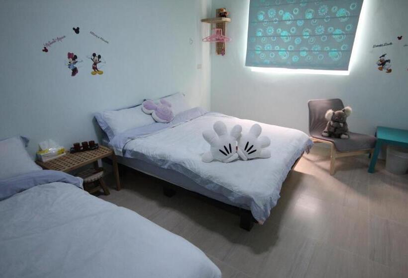 اتاق استاندارد چهار تخته, 萩閣民宿sara S House走路可到夜市近市區好停車