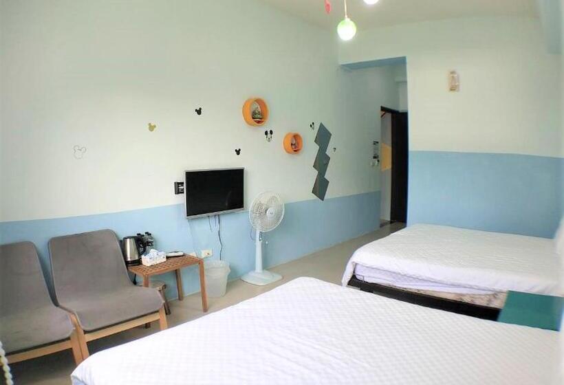 اتاق استاندارد چهار تخته, 萩閣民宿sara S House走路可到夜市近市區好停車