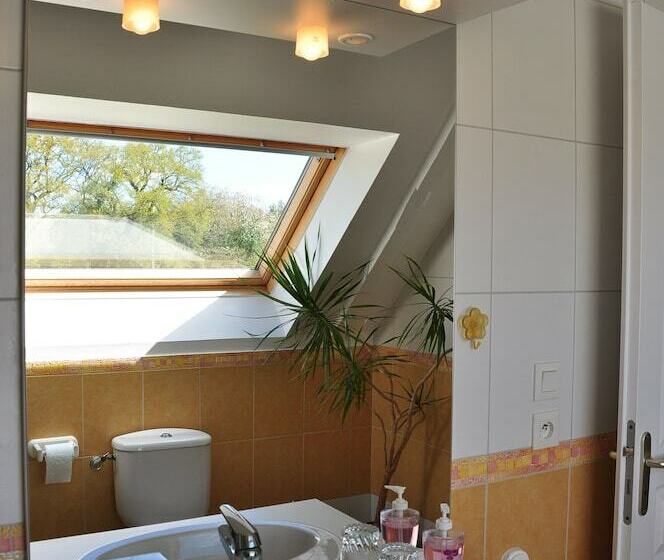 غرفة قياسية, Ti Er Mad