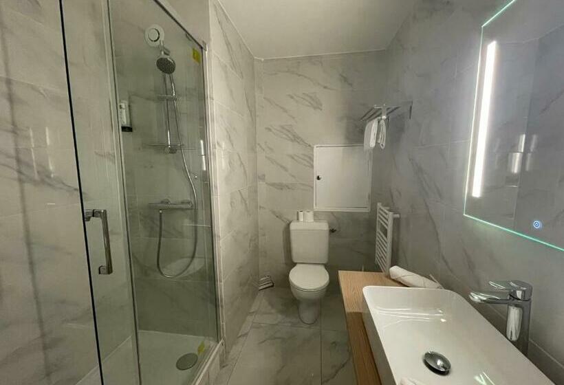 Семейный Номер, Cit Hotel La Pyramide