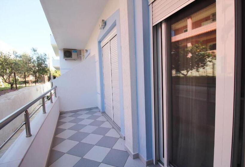 Suite Familiar, Artur