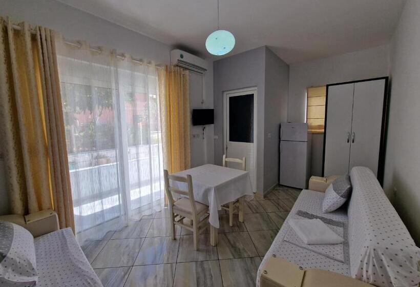 Suite Familiar, Artur