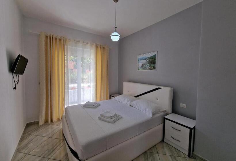 Suite Familiar, Artur