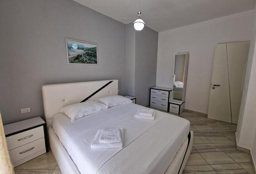 Suite Familiar, Artur