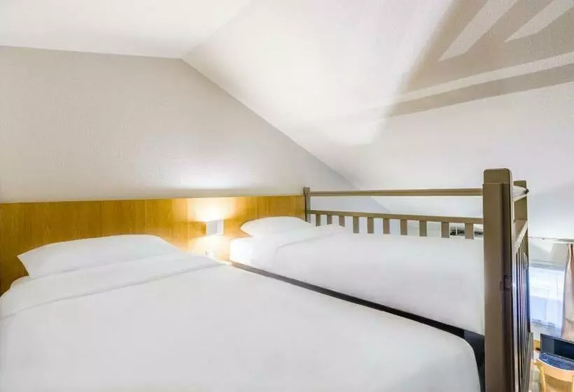 スタンダード４人部屋, B&b Hotel Tours Sud Joué Lès Tours