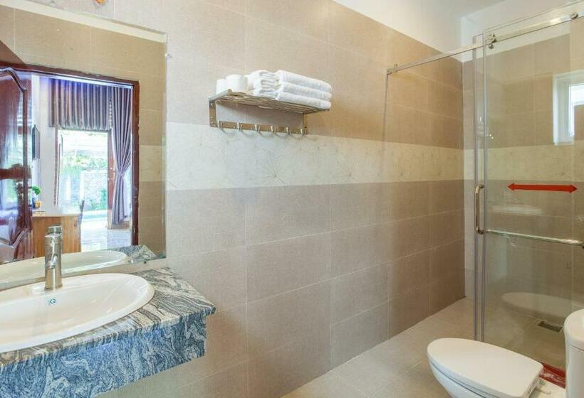 اتاق استاندارد سه نفره, Blue Dragon