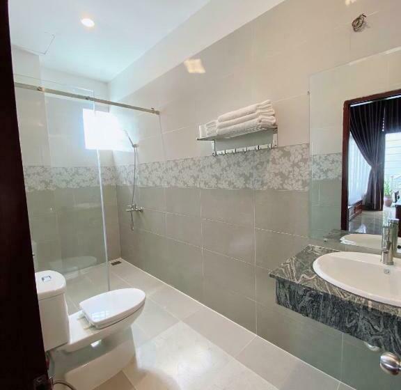 اتاق استاندارد سه نفره, Blue Dragon