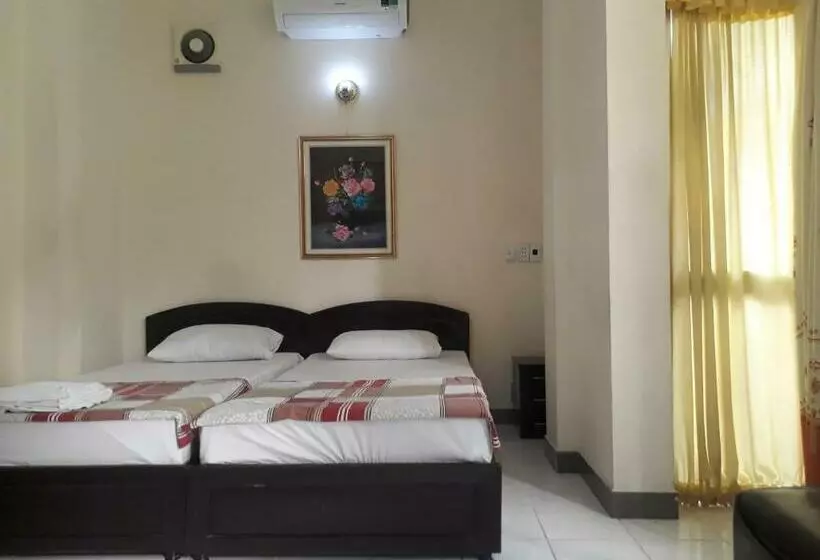 اتاق استاندارد با بالکن, Giang