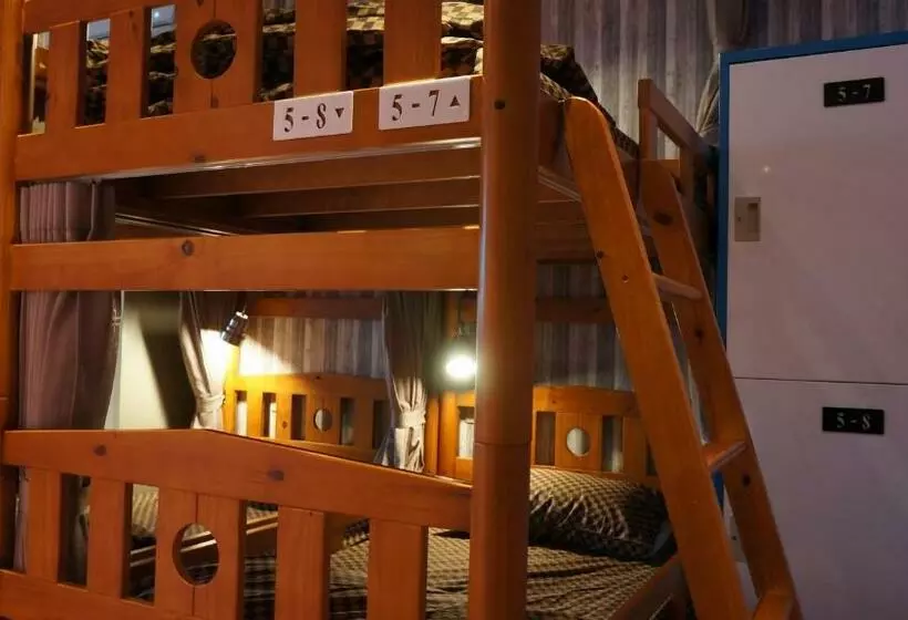 اتاق استاندارد چهار تخته, Lovely Bean Hostel
