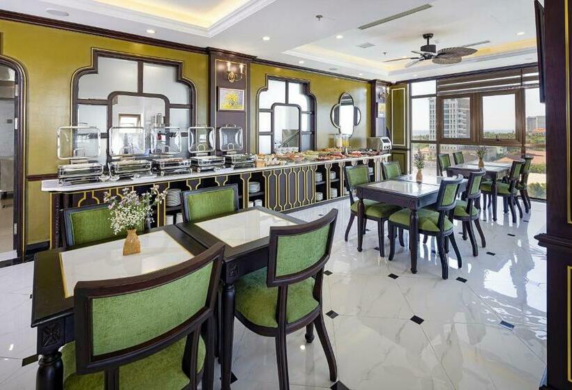 اتاق استاندارد با بالکن, Luxury Hotel Near Da Nang Beach   Charming Beauty