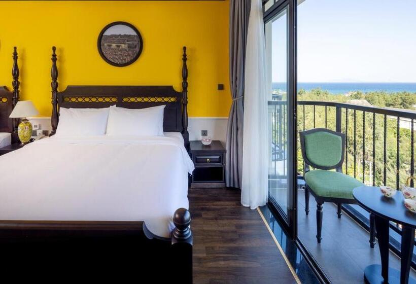 اتاق استاندارد با بالکن, Luxury Hotel Near Da Nang Beach   Charming Beauty
