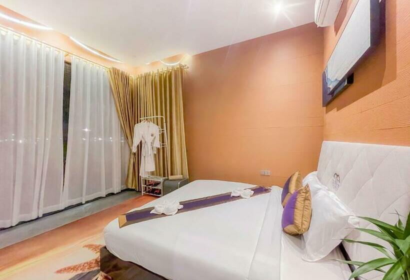 エクゼクティブスイート, Jet S Oudom Resort