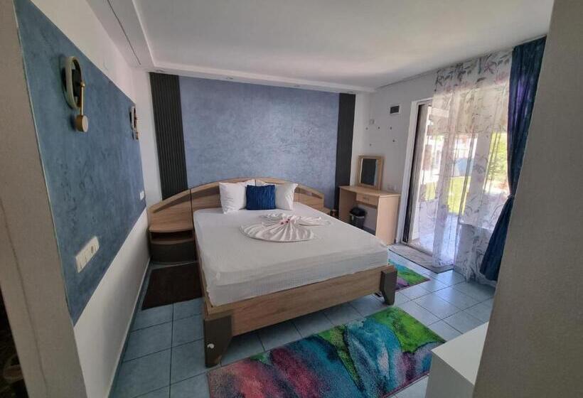 2 Schlafzimmer Apartment Gartenausblick, Casa Timerar