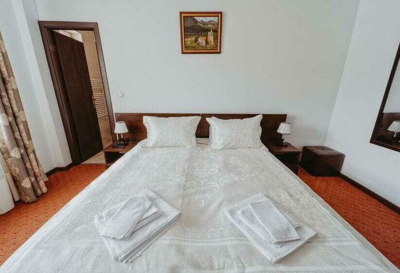 اتاق استاندارد, Complex Turistic Constantin Bucovina