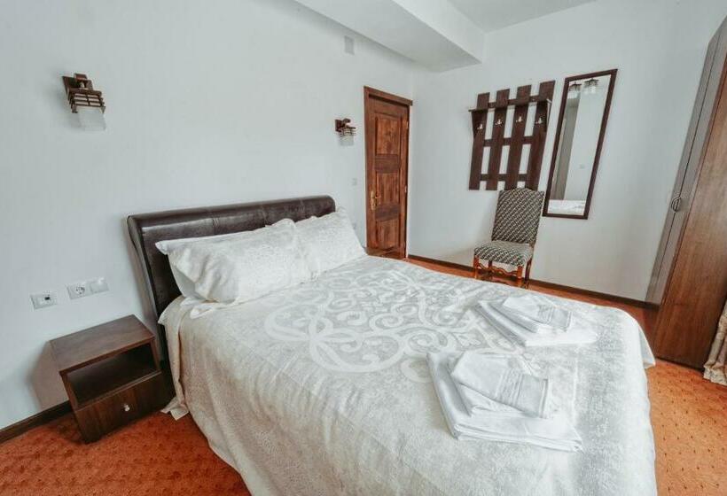 اتاق استاندارد, Complex Turistic Constantin Bucovina