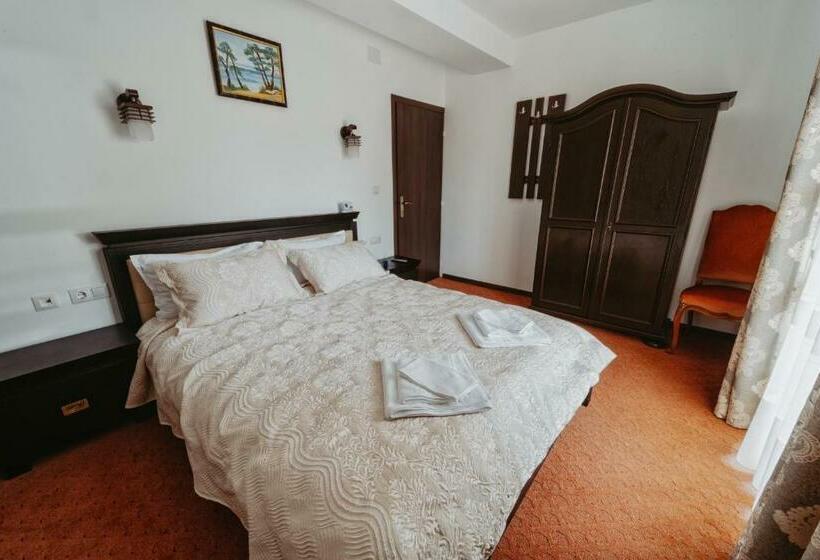 اتاق لوکس با بالکن, Complex Turistic Constantin Bucovina