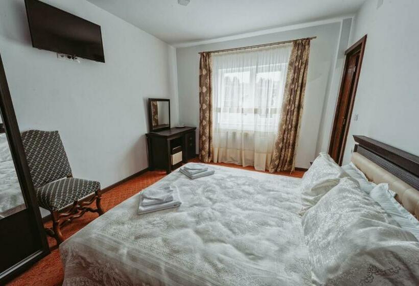 اتاق لوکس با بالکن, Complex Turistic Constantin Bucovina
