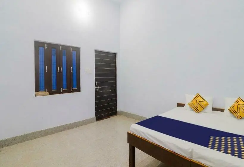 Classic Kolmen Hengen Huone, Spot On Bansal Resort