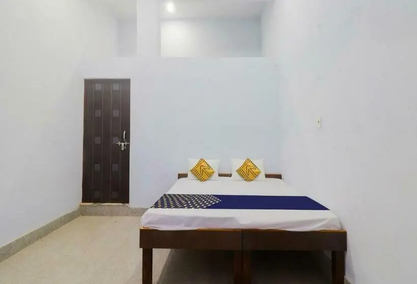 Classic Kolmen Hengen Huone, Spot On Bansal Resort