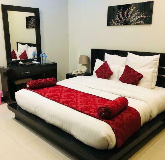 اتاق استاندارد با تخت بزرگ, Burj Al Swat