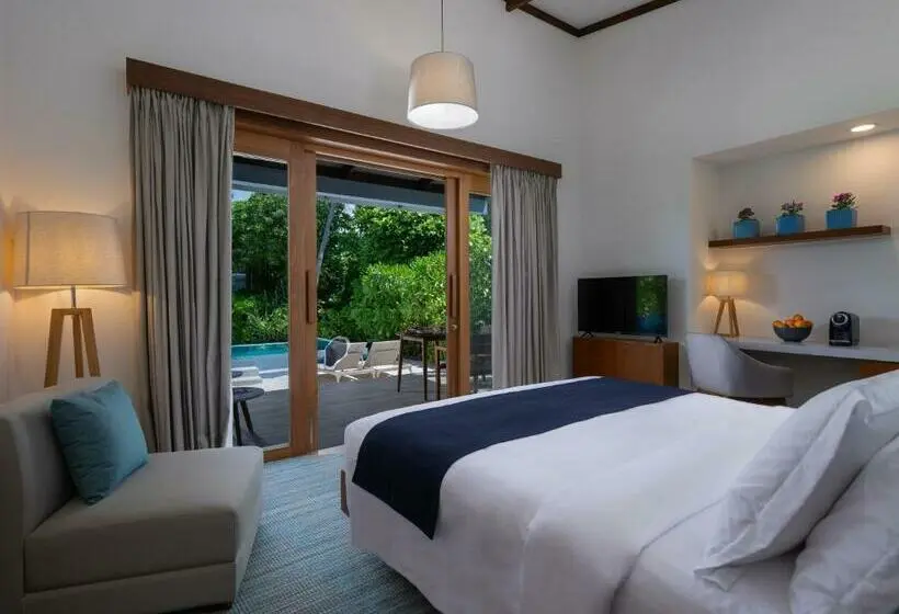 ویلای یک اتاق خوابه با استخر شنا, Ifuru Island Maldives