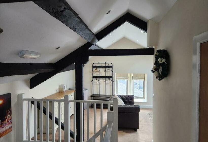 חדר דחוקס עם מיטת קינג, The Garden Bar Rooms