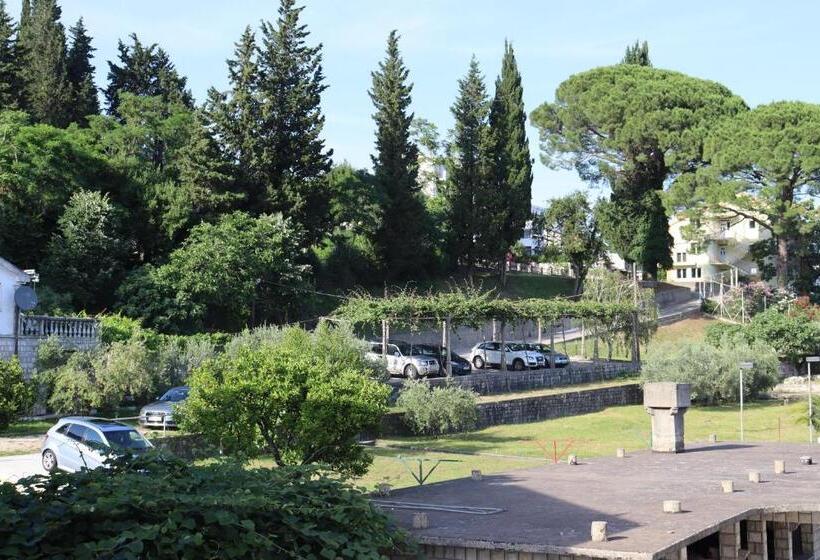 آپارتمان 1 خوابه با چشمانداز دریا, Montemar