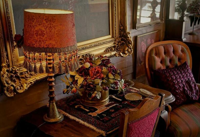 חדר סטנדרט עם מיטת קינג, Bygracealone Manor