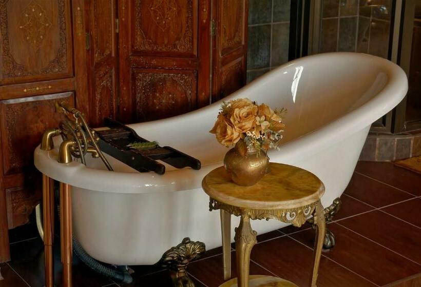 חדר סטנדרט, Bygracealone Manor