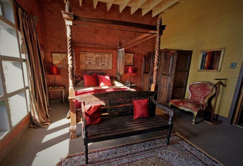 חדר דלוקס, Bygracealone Manor