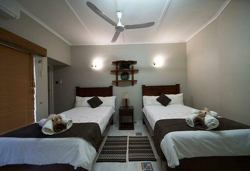 اتاق استاندارد, Room In Villa   Zambezi Family Lodge   Buffalo Room