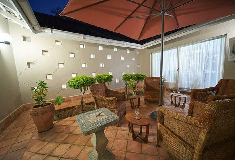 اتاق استاندارد, Room In Villa Zambezi Family Lodge Buffalo Room