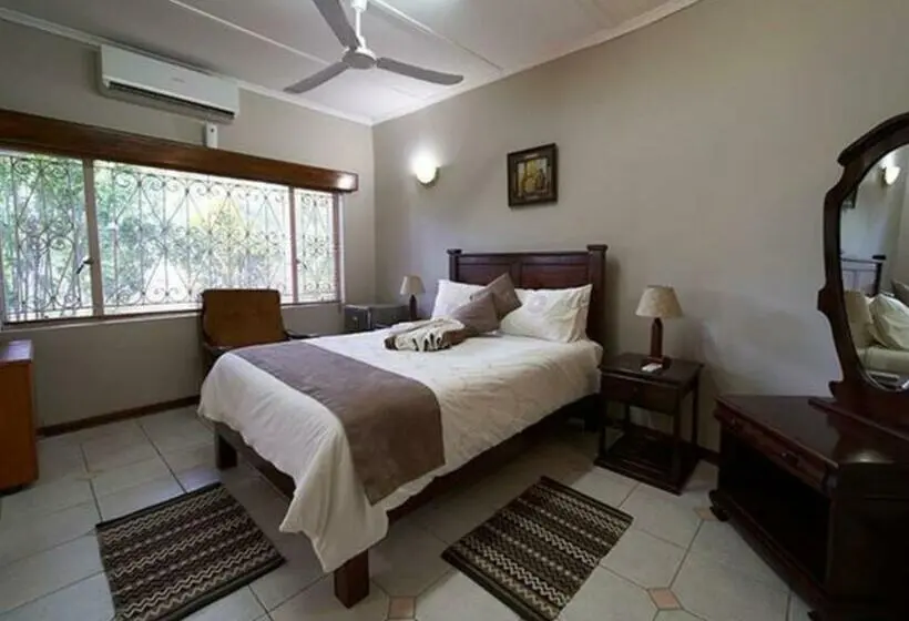 اتاق استاندارد, Room In Villa   Zambezi Family Lodge   Lion Room
