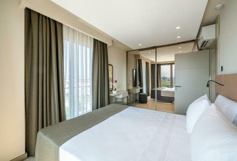 带1个卧室的豪华公寓, Casamax Suites