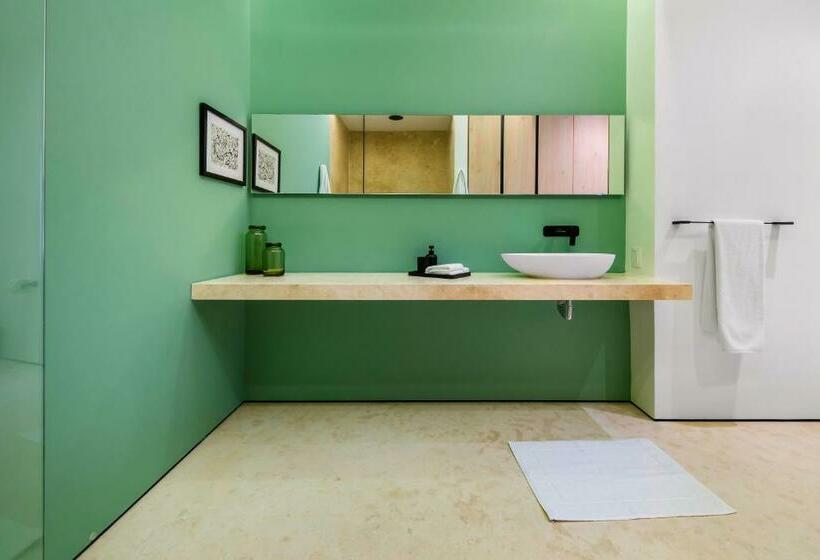 带1个卧室的带阳台的公寓, Maxwell Collection Romantic Zone