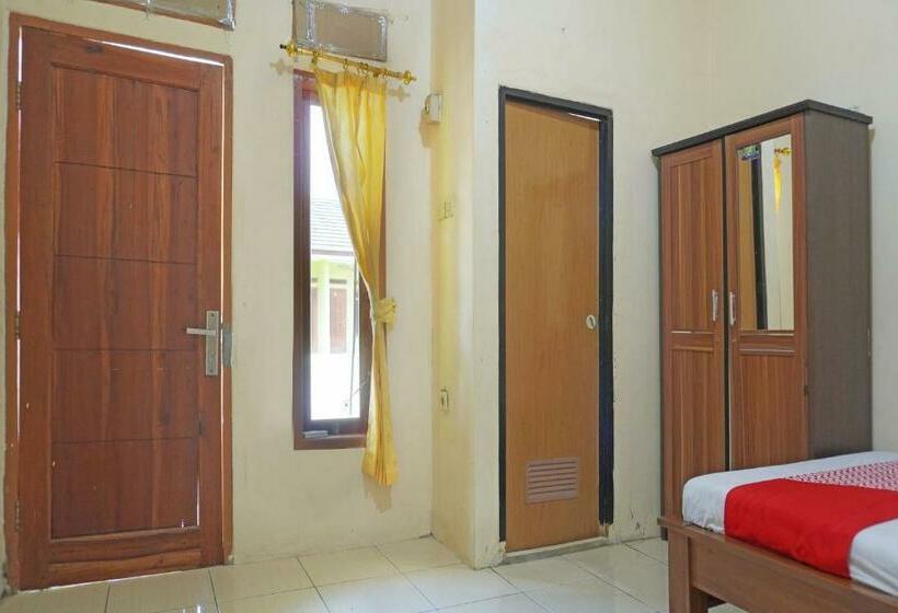 Номер Стандарт, Oyo 91762 Green Home Stay Syariah