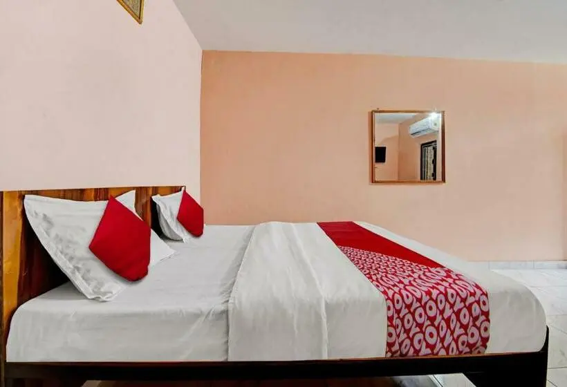 スタンダードルーム, Oyo Flagship City Hill Home Stay