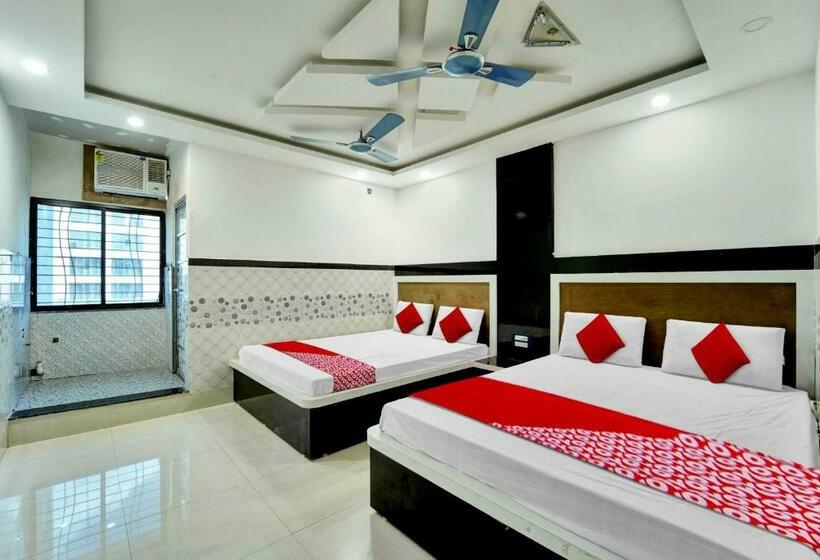 トリプルクラシックルーム, Flagship Dn Daya Vatika