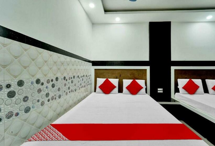 トリプルクラシックルーム, Flagship Dn Daya Vatika