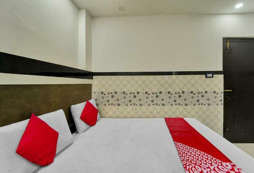 トリプルクラシックルーム, Flagship Dn Daya Vatika