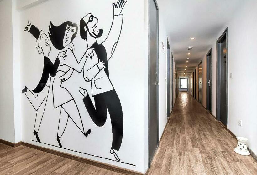 トリプルクラシックルーム, Flagship Dn Daya Vatika