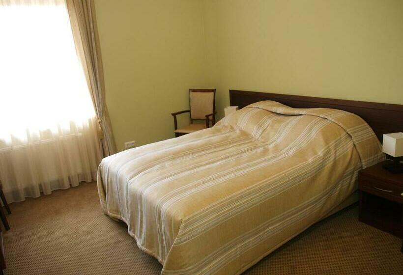 اتاق استاندارد, Prie žeimenos