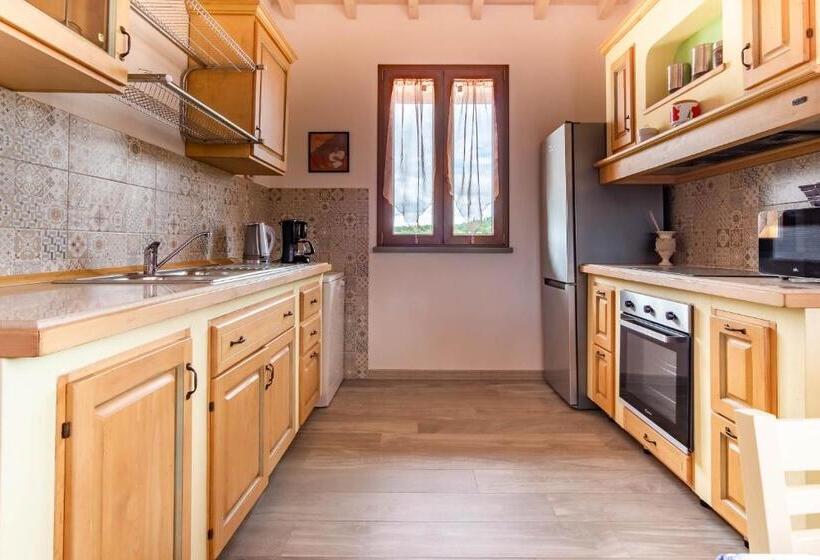 شقة غرفة واحدة مزودة بتراس, La Poggiata