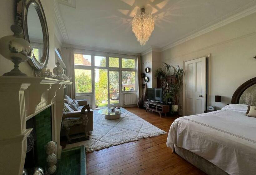 스탠다드 룸 킹사이즈 침대, Londonhomegardens