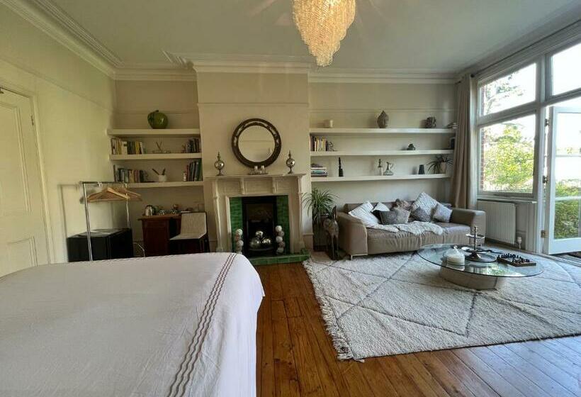 Номер Deluxe Кровать Кинг, Londonhomegardens