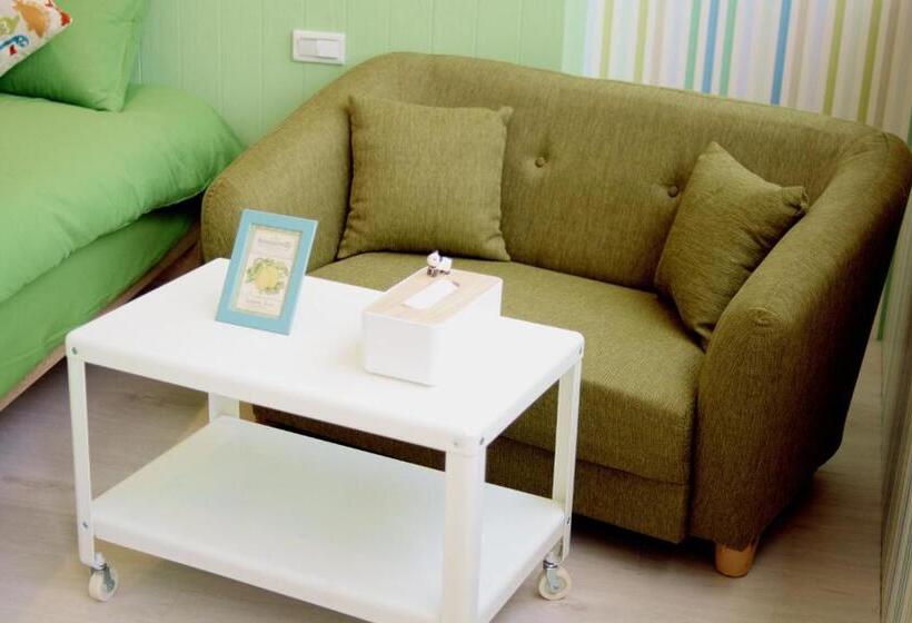 חדר סטנדרט עם מרפסת, 宜蘭羅東迷彩民宿 大吉迷彩