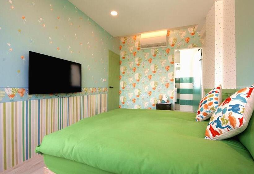 חדר סטנדרט עם מרפסת, 宜蘭羅東迷彩民宿 大吉迷彩